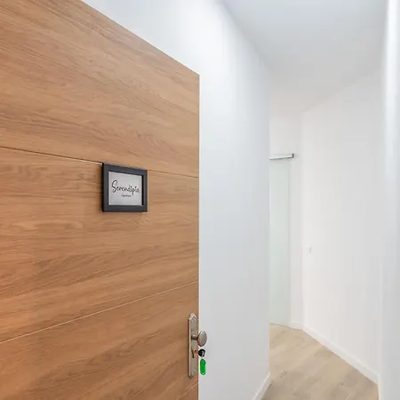 Serendipia Next To The